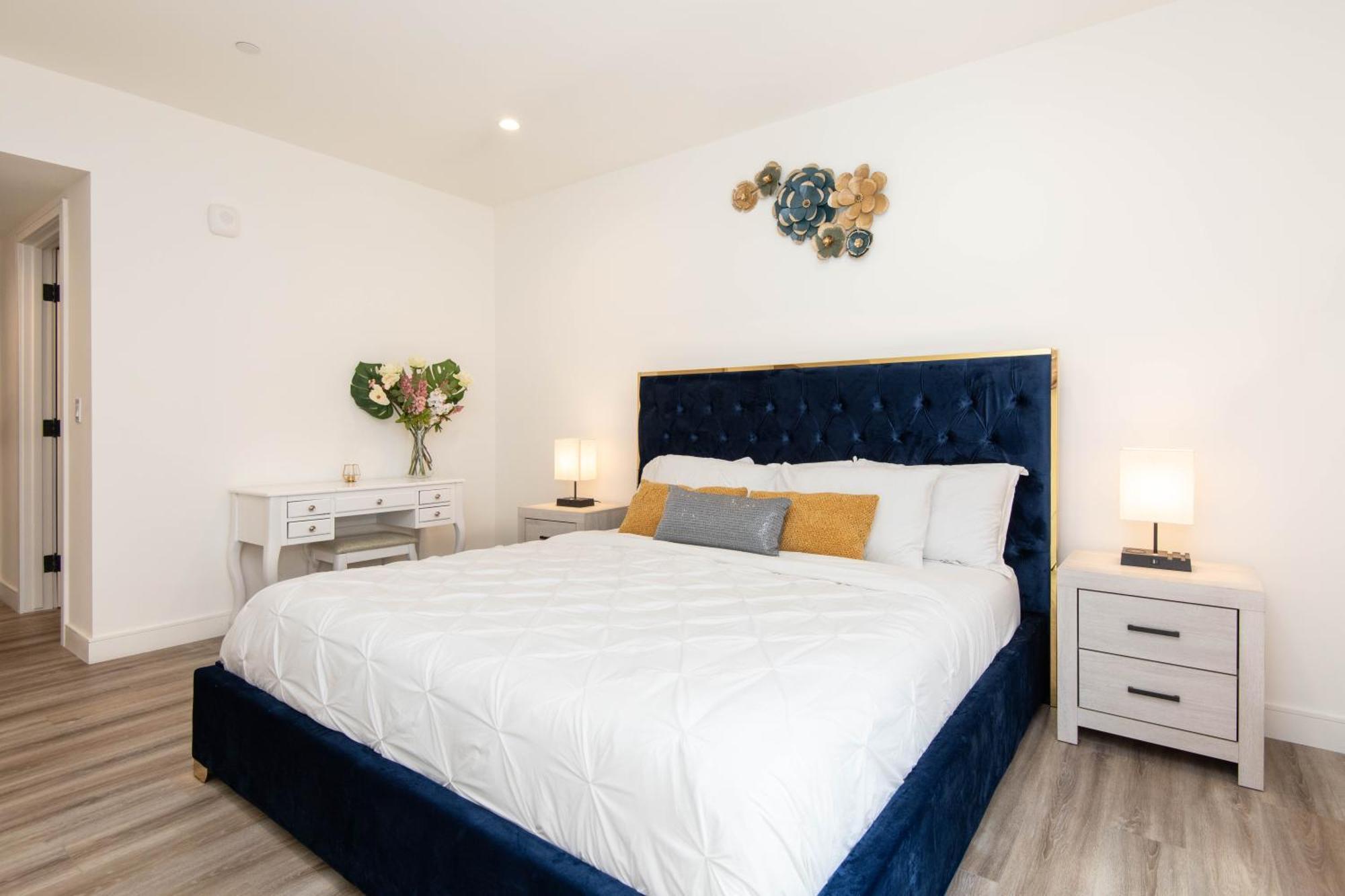 Glamour West Suites Glendale Extérieur photo