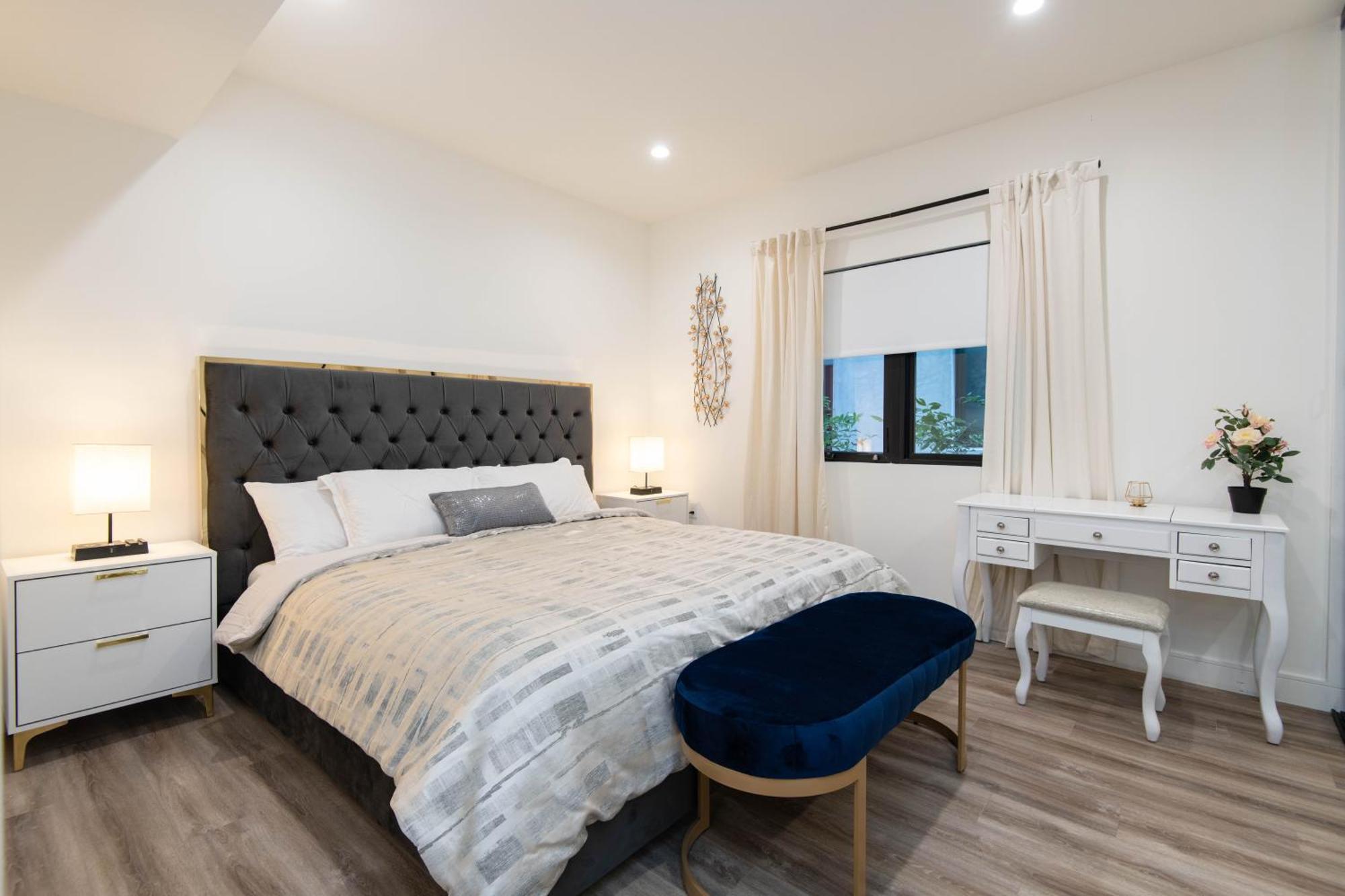 Glamour West Suites Glendale Extérieur photo