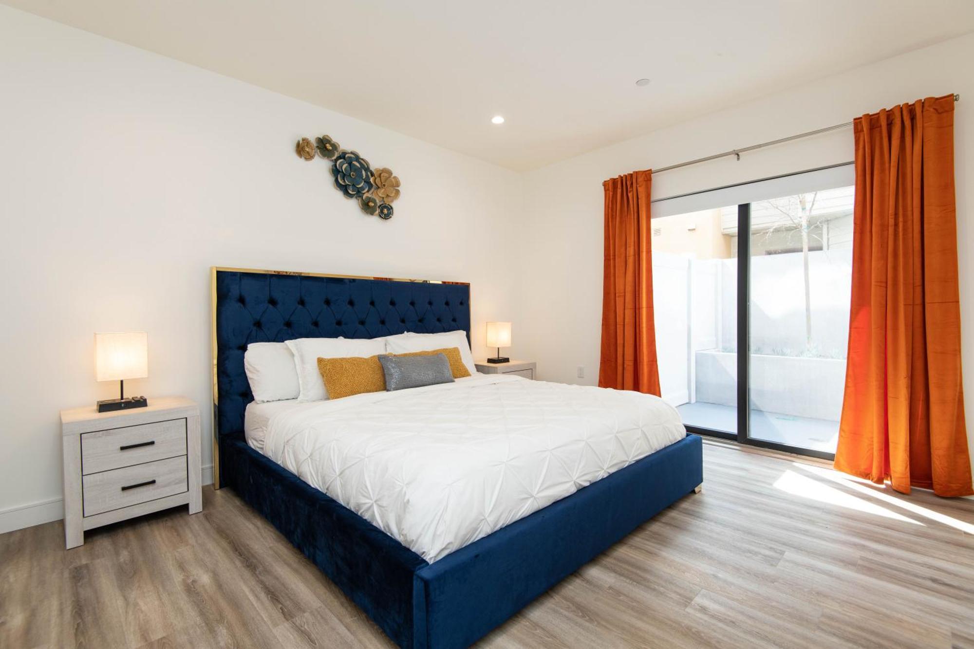 Glamour West Suites Glendale Extérieur photo