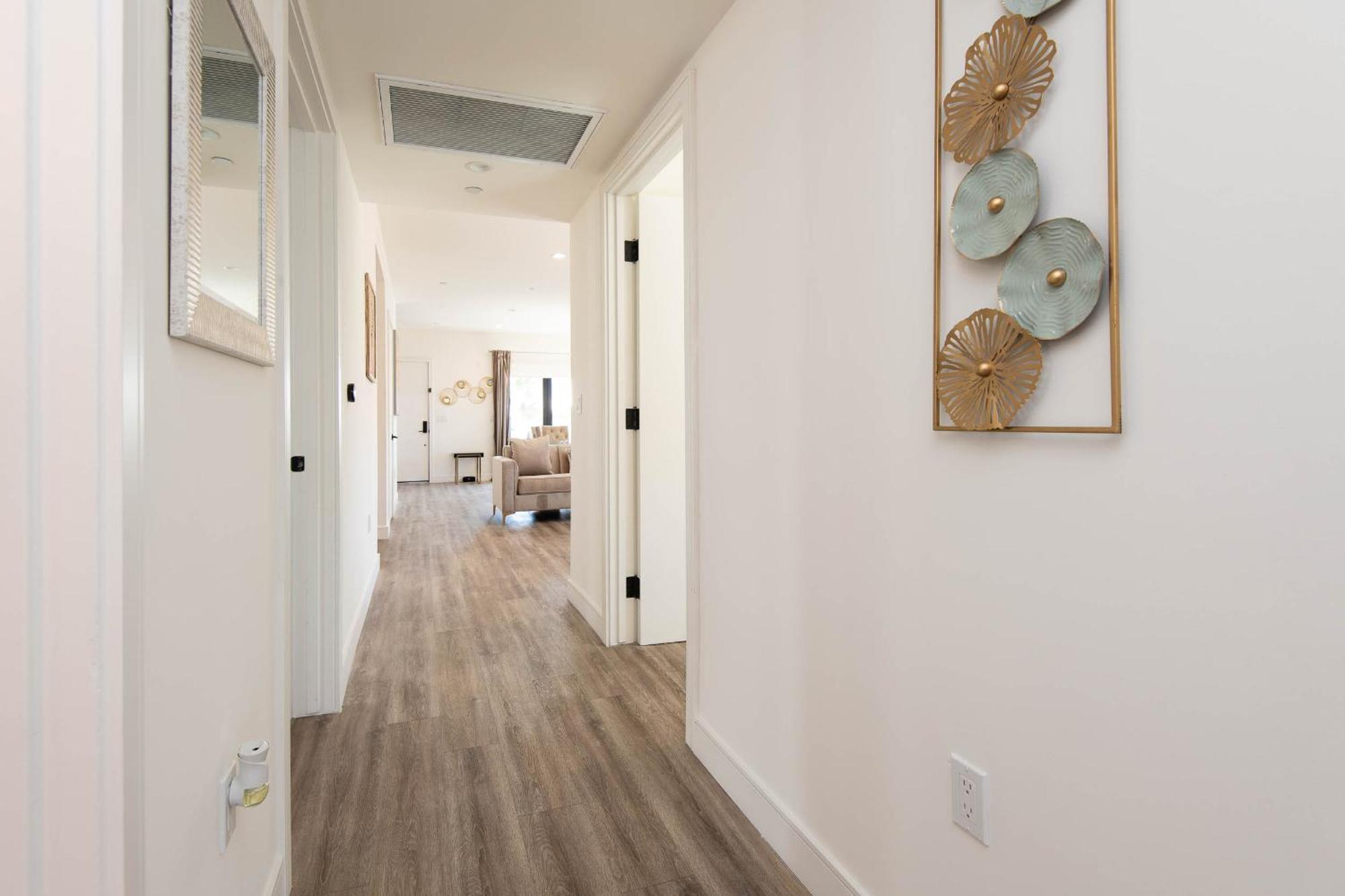 Glamour West Suites Glendale Extérieur photo