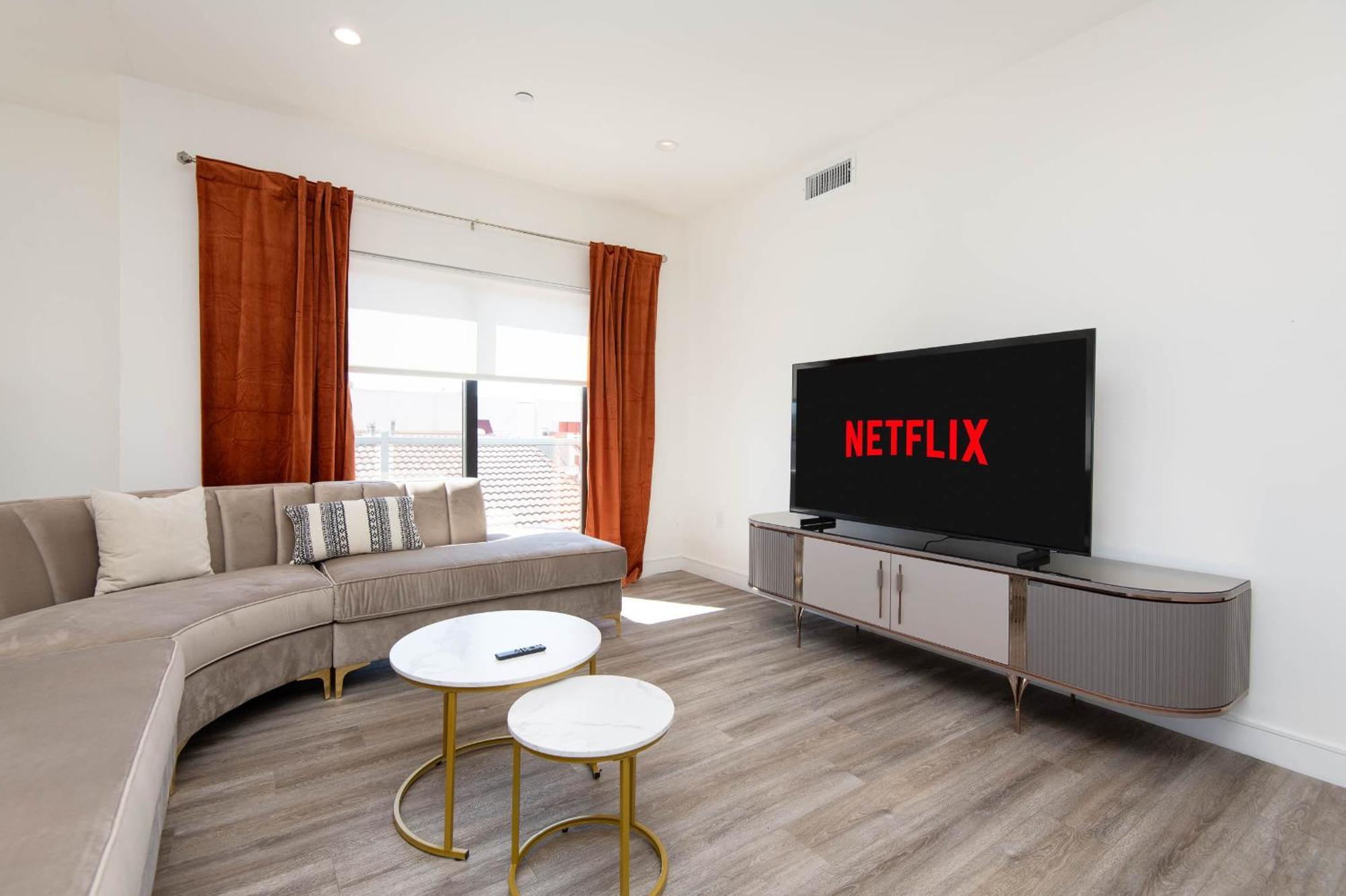 Glamour West Suites Glendale Extérieur photo